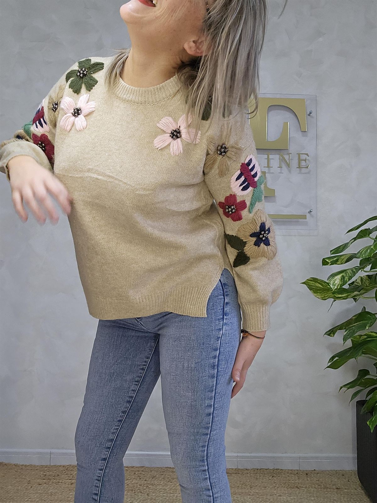 Jersey flores relieve lana - Imagen 2